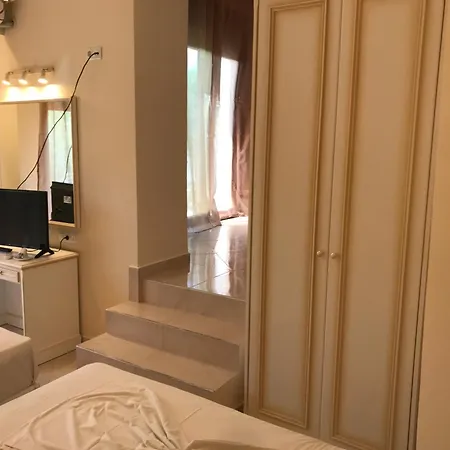 Elxis Luxury Apartament *