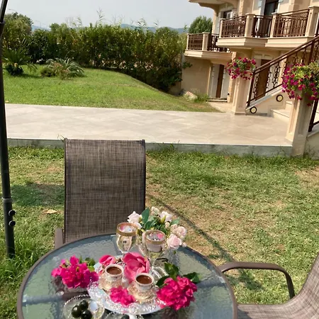 Elxis Luxury * Nea Vrasna