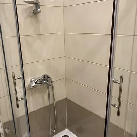 Elxis Luxury דירה Vrasná