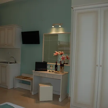 Elxis Luxury Apartment Nea Vrasna