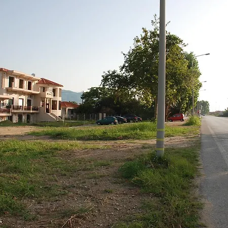 Elxis Luxury Nea Vrasna