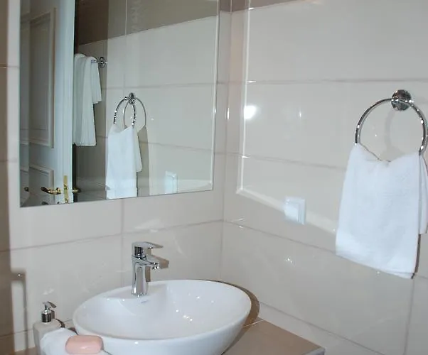 Elxis Luxury Vrasná